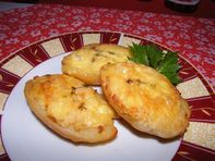 Ízbomba burgonyába töltve